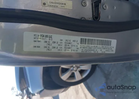 2016 Jeep Compass Latitude из США, поврежденный, VIN 1C4NJCEAXGD536186